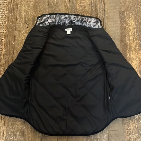 J.Crew Excursion Puffer Vest - Picture 4 of 7